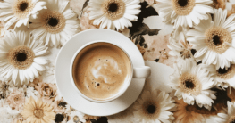 Guten Morgen Blumen Kaffee